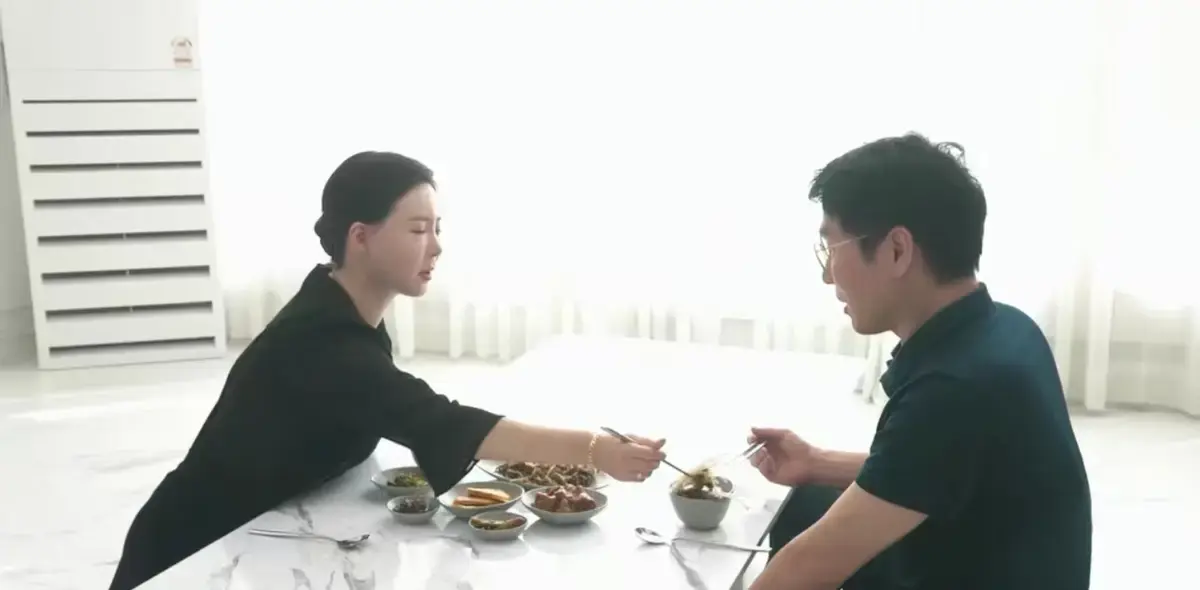 《50岁继母的诱惑》4K高清未删减中文版-金敏喜50岁成熟韵味演绎禁忌拉扯-免费在线观看无广告-看全集