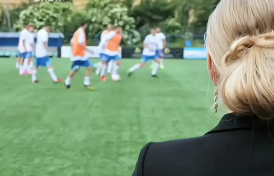 法国电影《Footballers'Moms》足球队的女老板们-1080P高清完整版免费在线观看-Footballers'Moms无广告播放